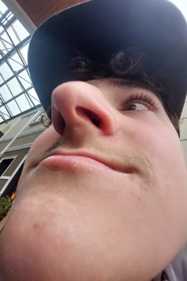 Tommy Schoppmeyyer kackt sich in die Höschen