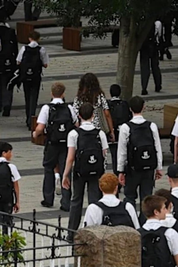 Newington College yr 7 term 1 - term 2)